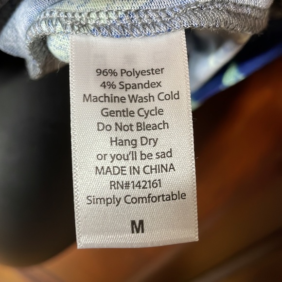 Clearance LuLaRoe Randy t-shirt Med - Picture 5 of 5